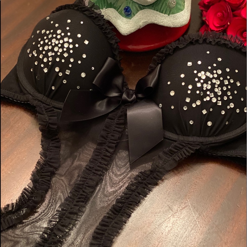 Victoria’s Secret lingerie Set 34D / Small